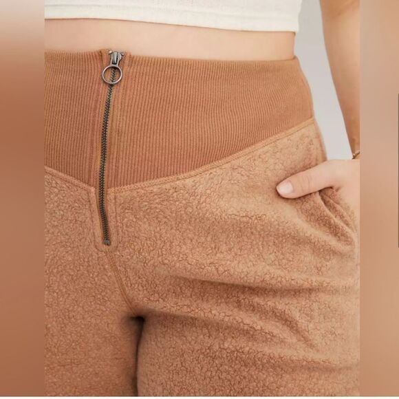 Aerie Sherpa Fleece Corset Zip Up Jogger Tan - Picture 6 of 10